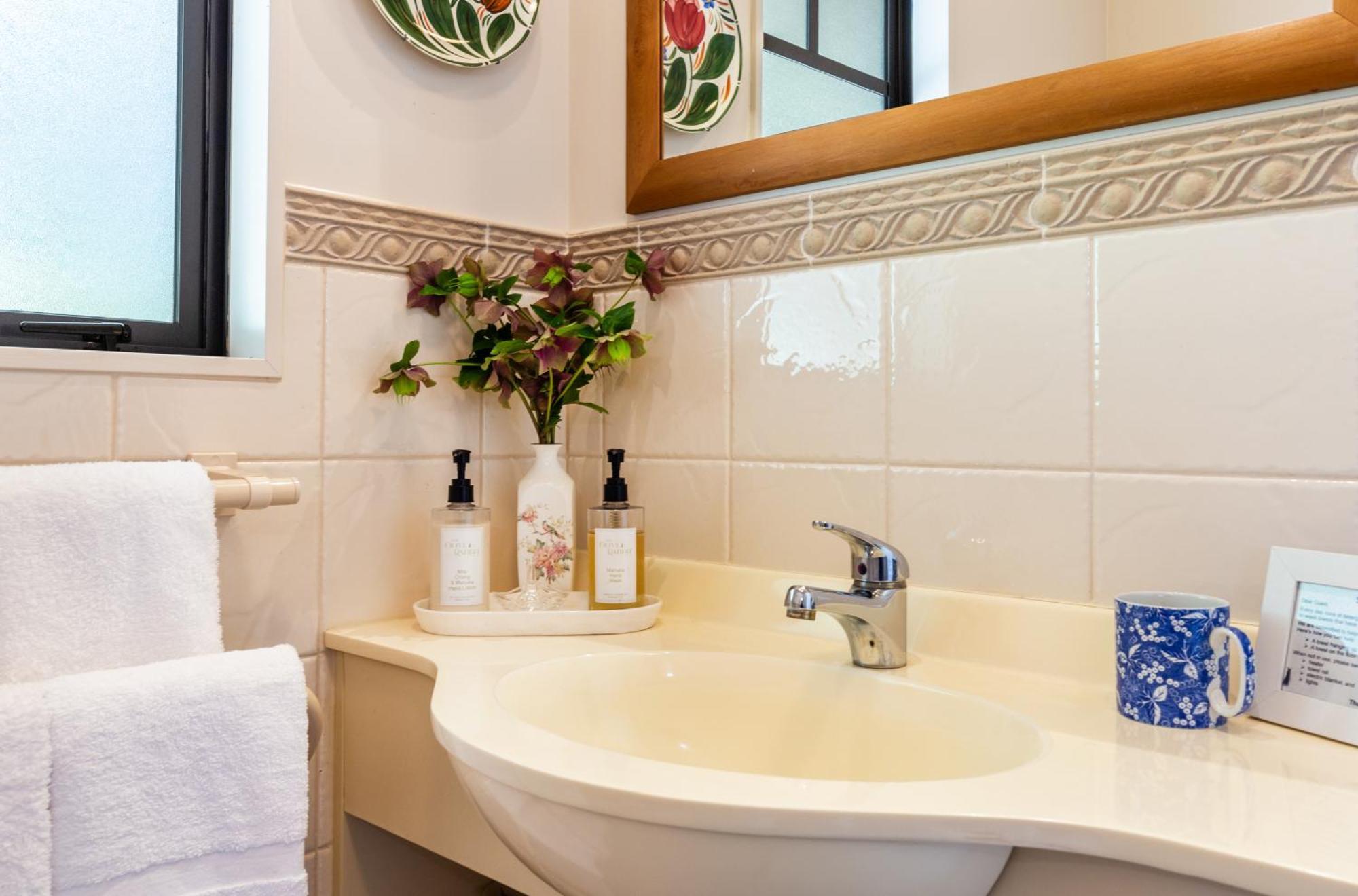 Olive Rabbit - Boutique Bed & Breakfast Терейнджи Экстерьер фото
