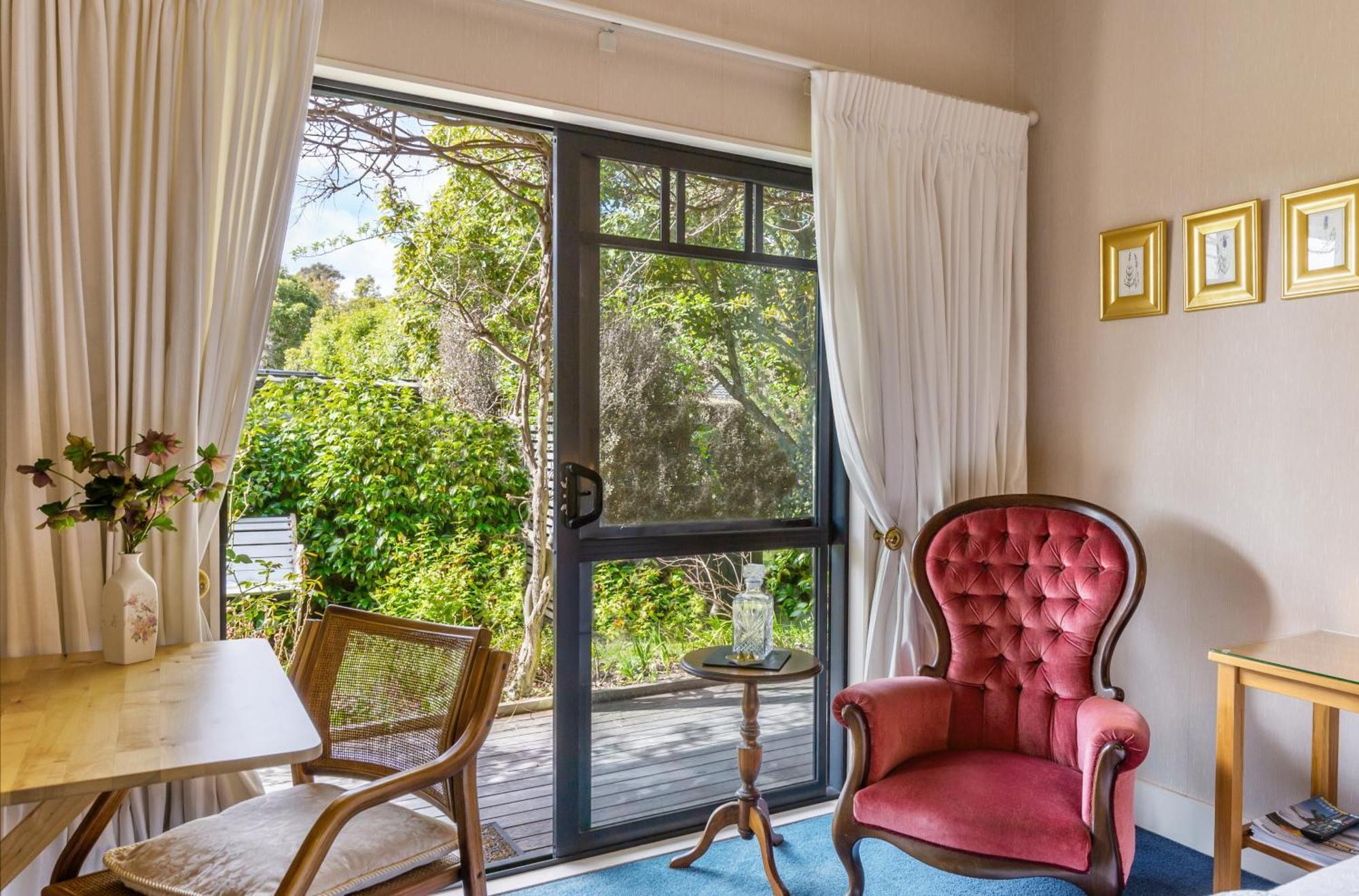 Olive Rabbit - Boutique Bed & Breakfast Терейнджи Экстерьер фото